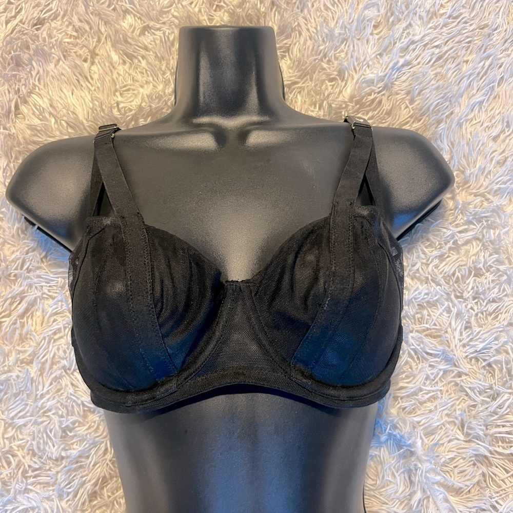 Victoria’s Secret Very Sexy Caged Unlined Balconette Black Bra 32DD - Picture 2 of 6